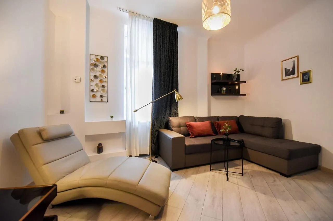 Amazing Location & Elegant Apt - Old Town Appartement Boekarest 0*,